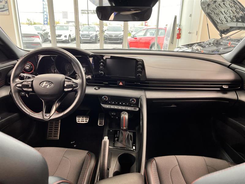 hyundai Elantra 2022 - 13
