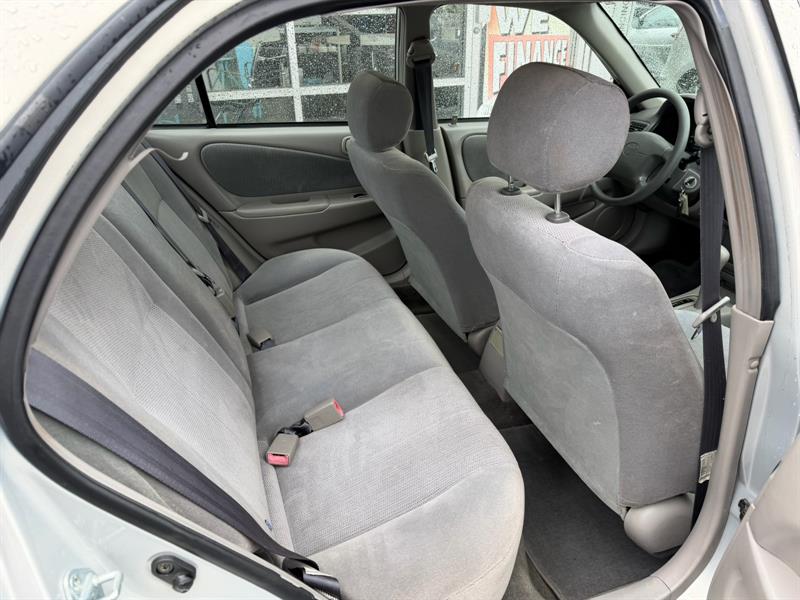toyota Corolla 2002 - 12