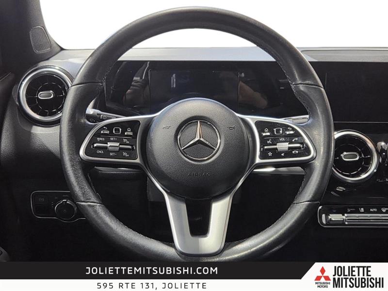 mercedes-benz GLB 250 2022 - 3