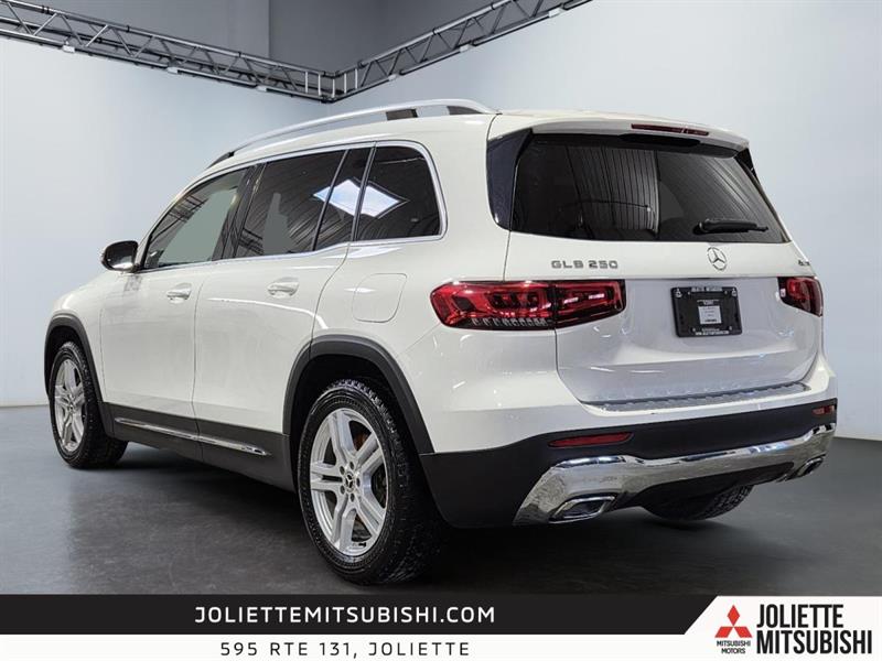 mercedes-benz GLB 250 2022 - 17