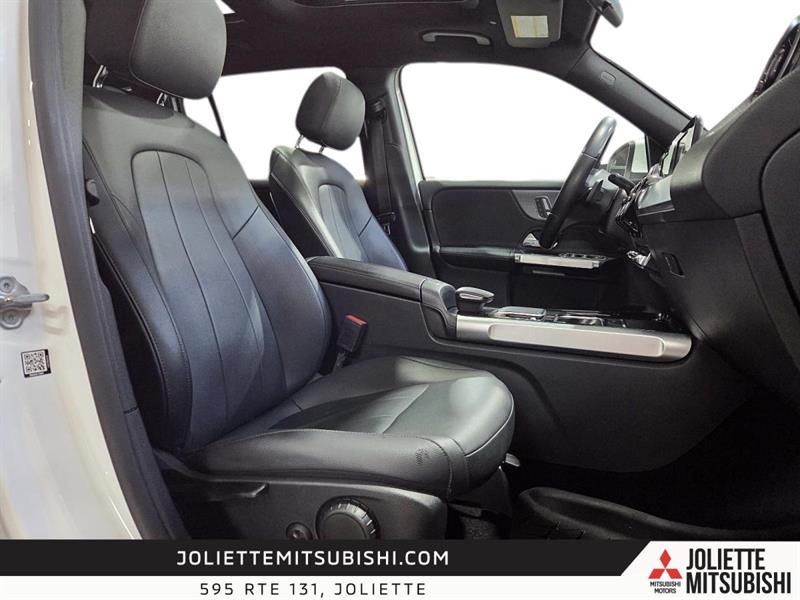 mercedes-benz GLB 250 2022 - 33
