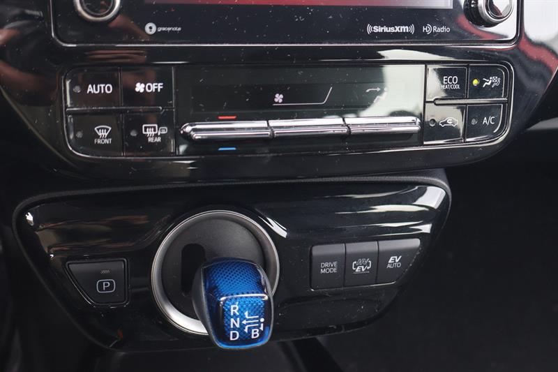 toyota Prius Prime 2021 - 16