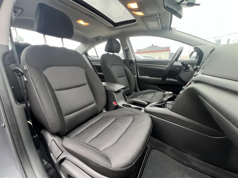 hyundai Elantra 2018 - 23
