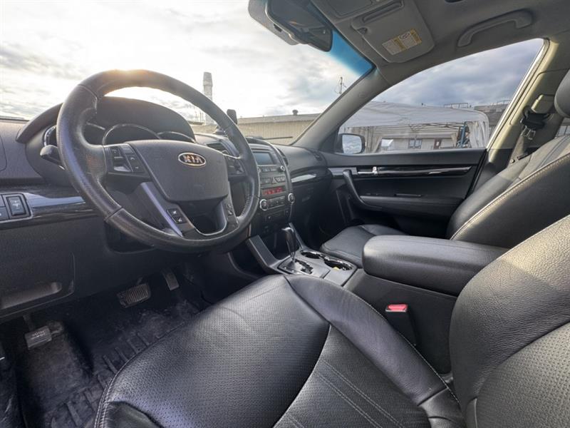kia Sorento 2013 - 24