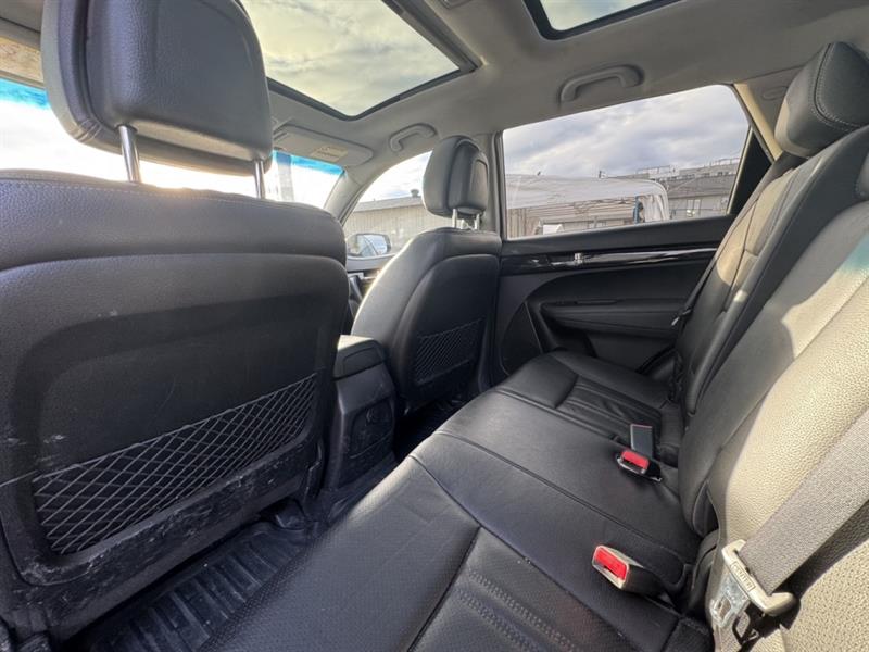 kia Sorento 2013 - 26