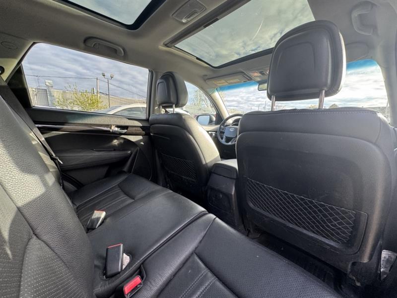 kia Sorento 2013 - 29