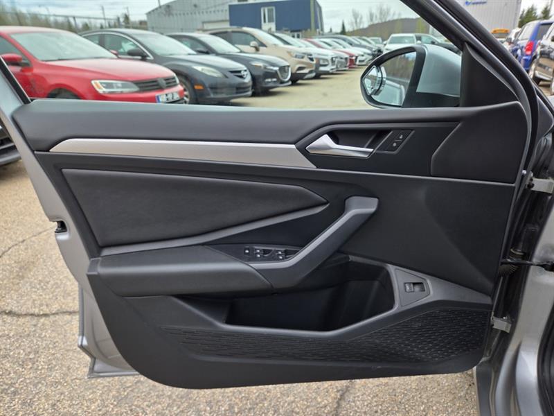 volkswagen Jetta 2019 - 23