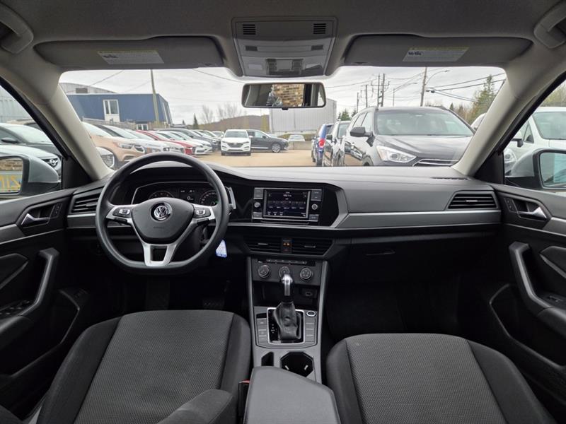 volkswagen Jetta 2019 - 25