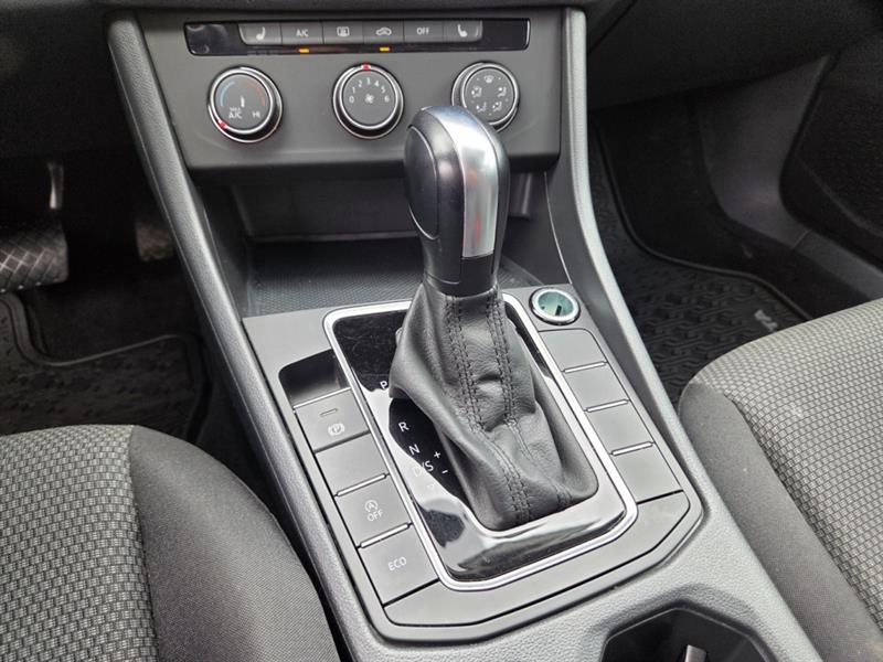 volkswagen Jetta 2019 - 27