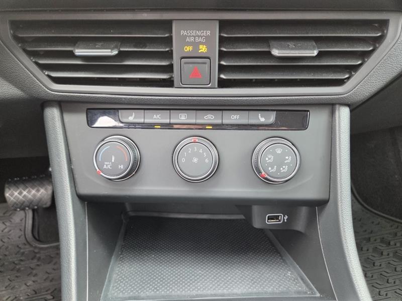 volkswagen Jetta 2019 - 29