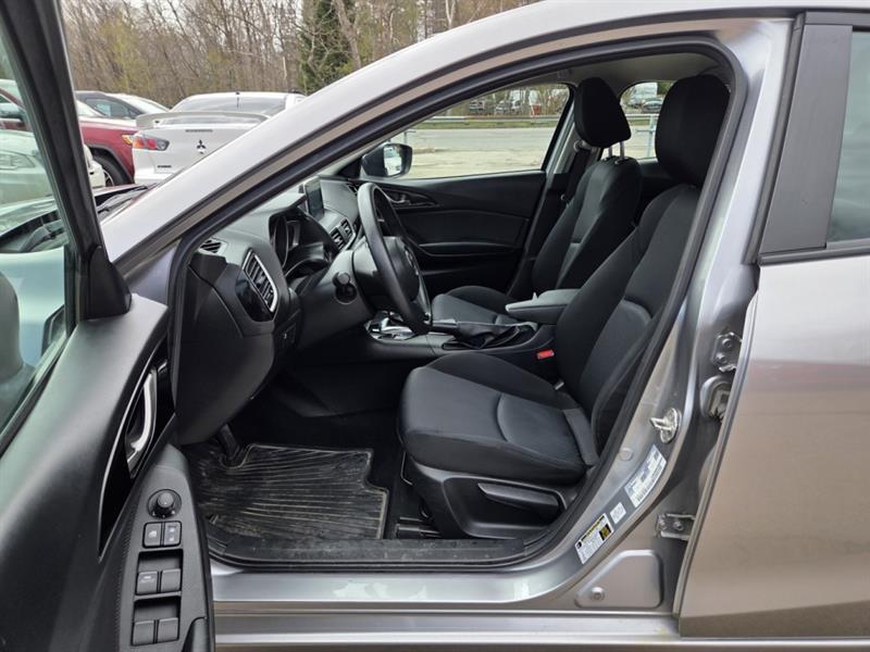 mazda Mazda3 2016 - 10