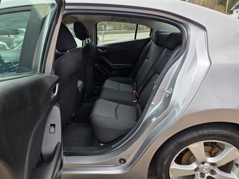 mazda Mazda3 2016 - 12