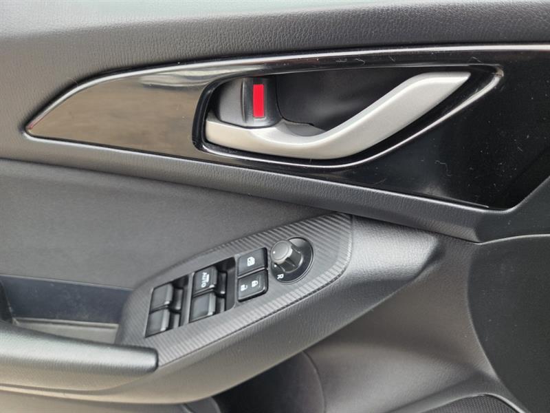mazda Mazda3 2016 - 21