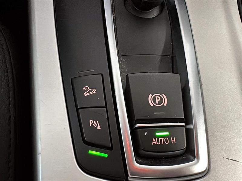 bmw X3 2012 - 32