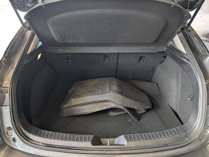 mazda Mazda3 Sport 2018 - 27