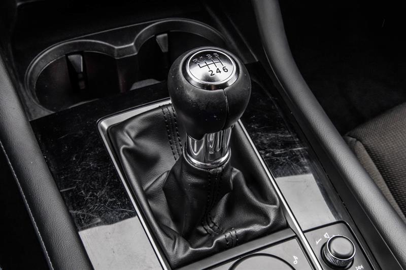 mazda Mazda3 Sport 2023 - 25