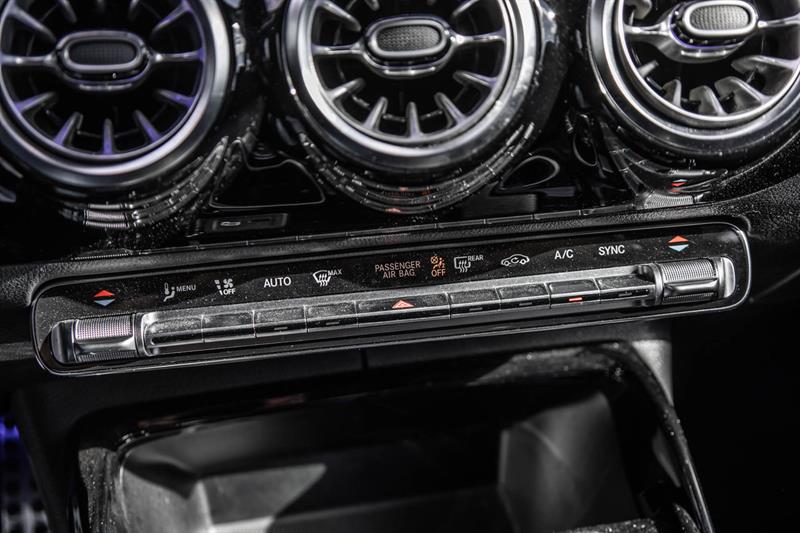 mercedes-benz A35 AMG 2022 - 34
