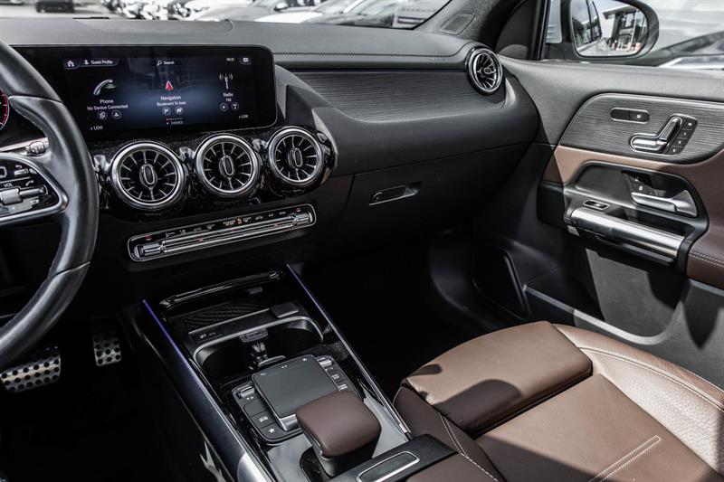 mercedes-benz GLA250 2023 - 22