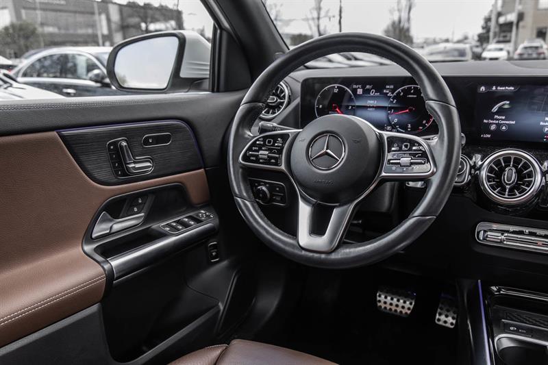 mercedes-benz GLA250 2023 - 32