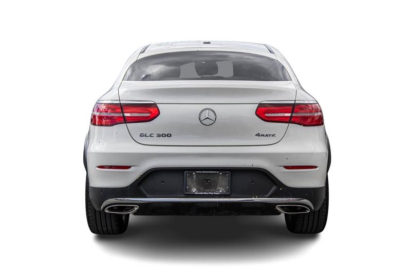 mercedes-benz GLC300 2019 - 8