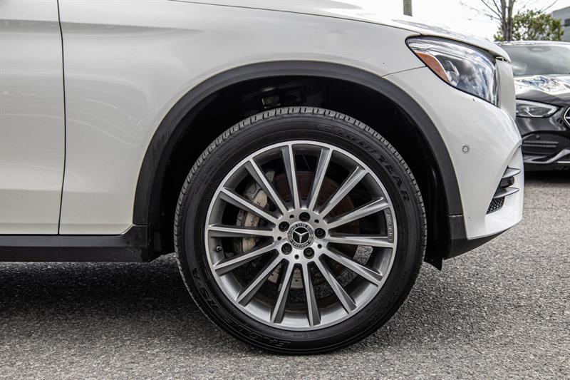mercedes-benz GLC300 2019 - 12