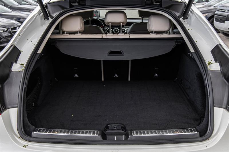 mercedes-benz GLC300 2019 - 15