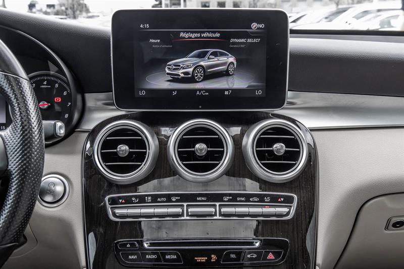 mercedes-benz GLC300 2019 - 37