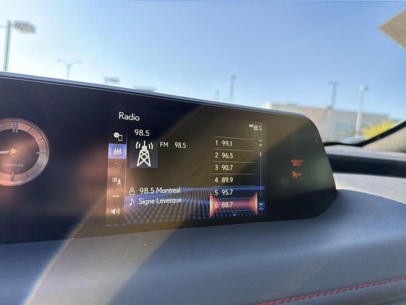 lexus UX 2019 - 26