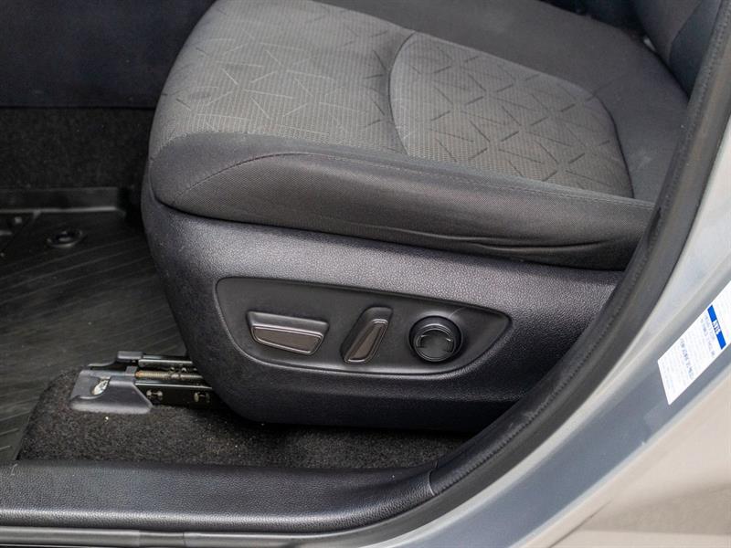 toyota RAV4 2021 - 25