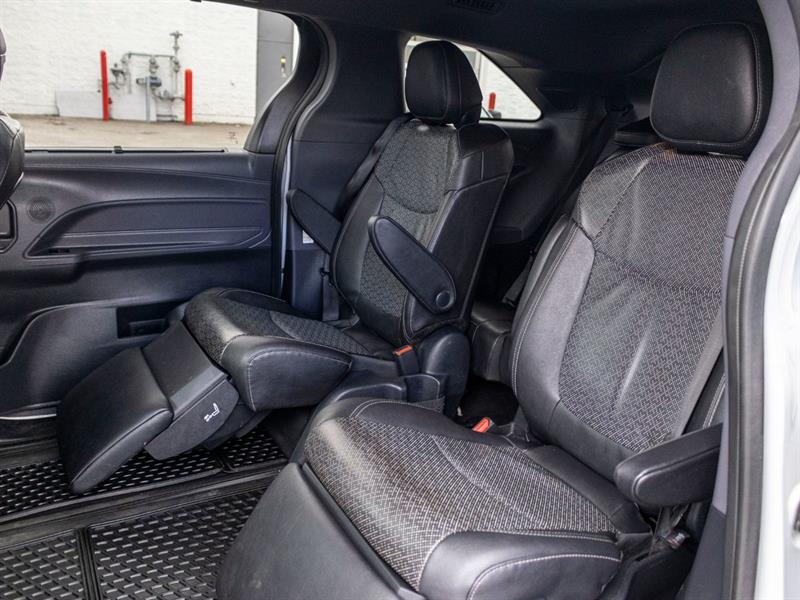 toyota Sienna hybride 2023 - 33