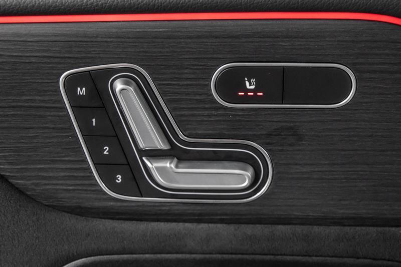 2022 Mercedes-Benz GLB - Image 21