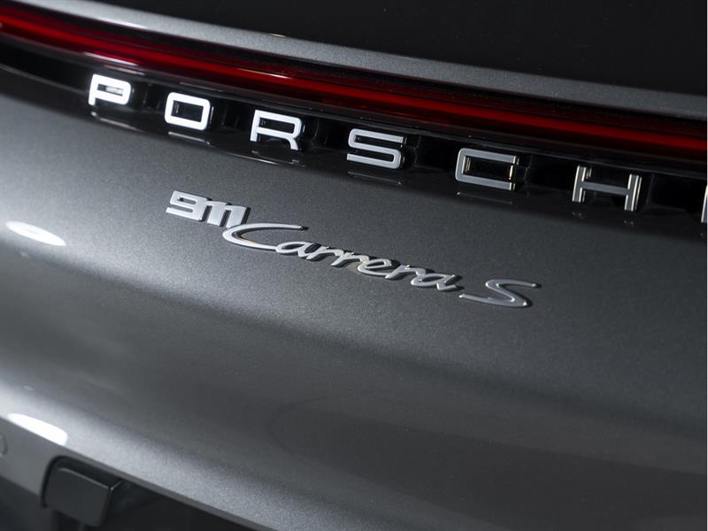 porsche 911 2020 - 18