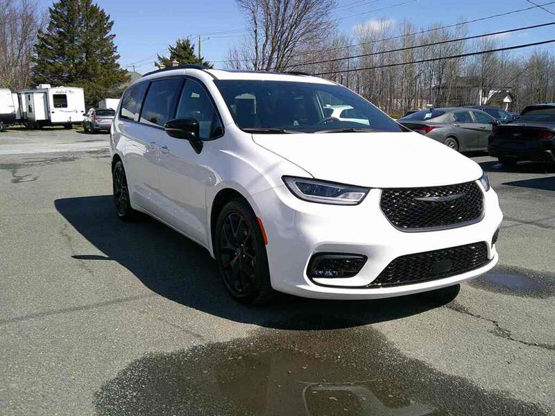 chrysler Pacifica 2025