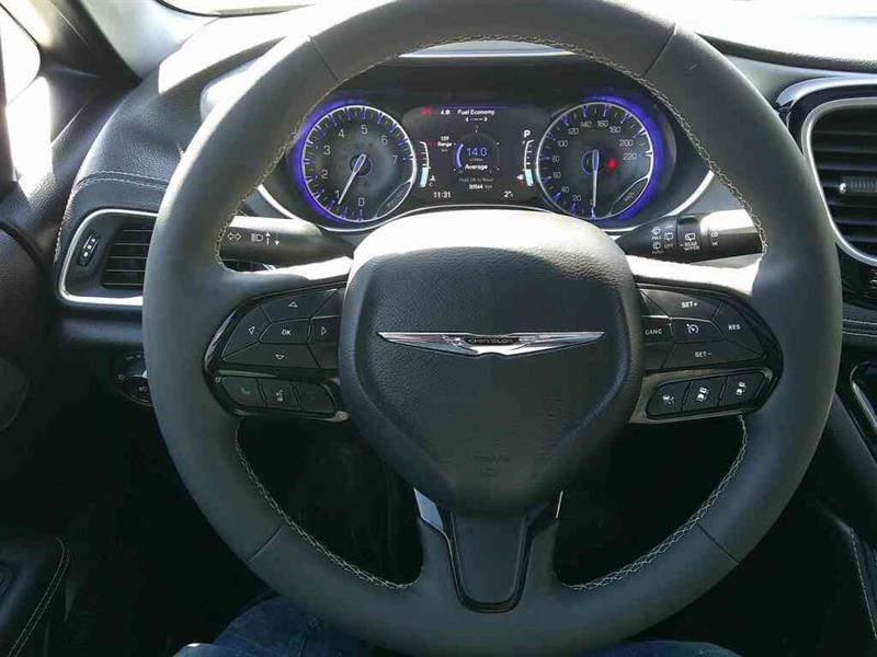 chrysler Pacifica 2025 - 13
