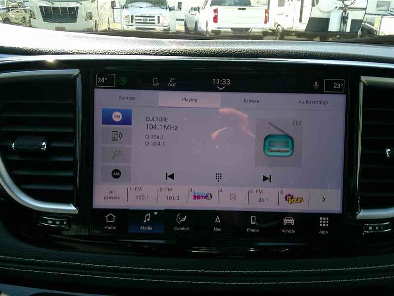 chrysler Pacifica 2025 - 25