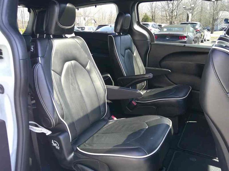 chrysler Pacifica 2025 - 37