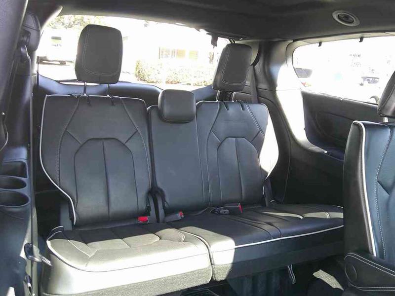 chrysler Pacifica 2025 - 38