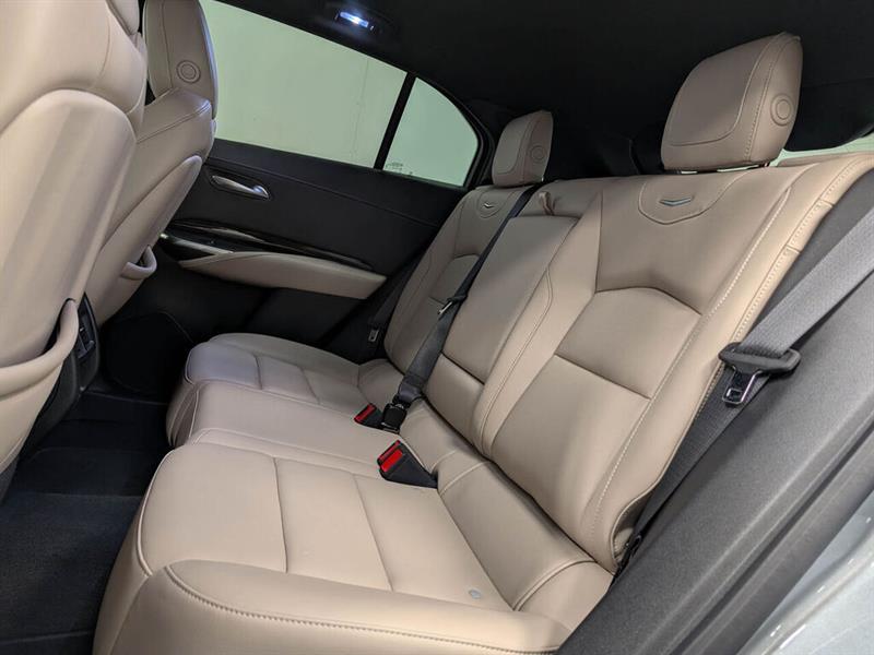 cadillac XT4 2024 - 11
