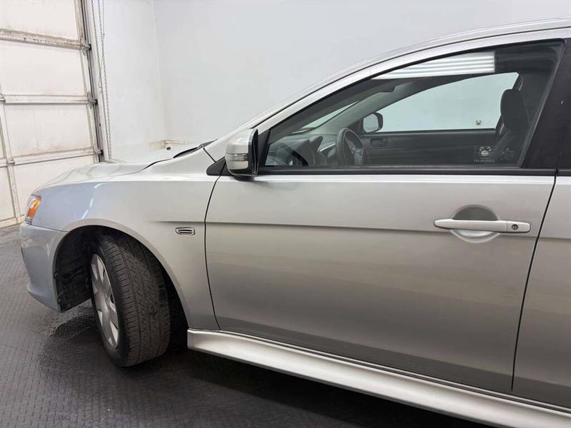 mitsubishi Lancer 2017 - 3