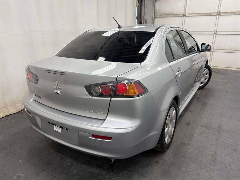mitsubishi Lancer 2017 - 10