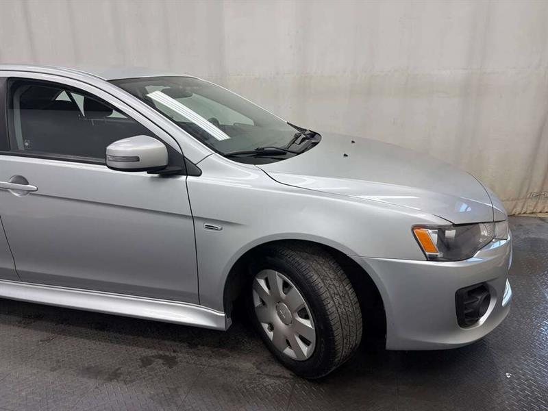 mitsubishi Lancer 2017 - 14