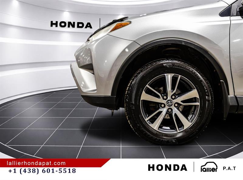 toyota RAV4 2018 - 10