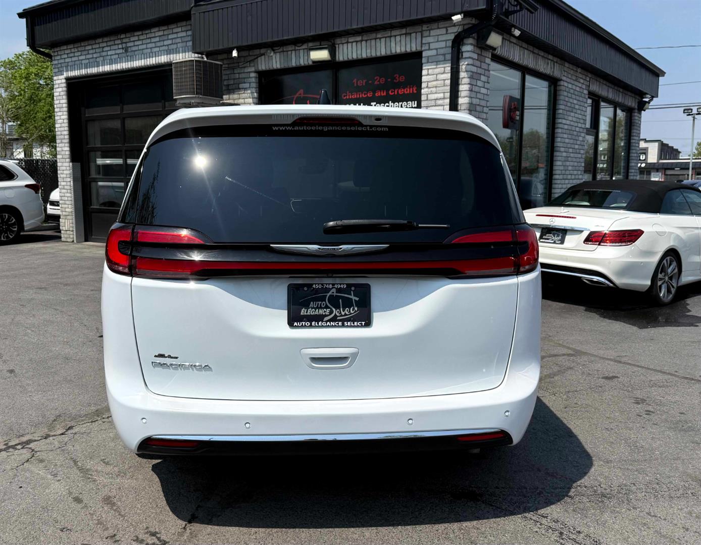 chrysler Pacifica 2023 - 13