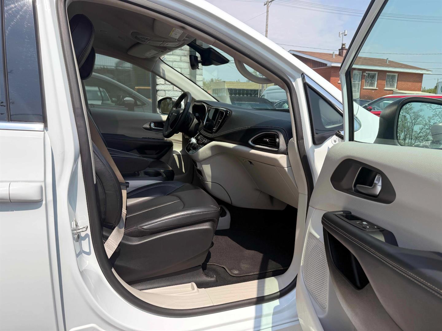 chrysler Pacifica 2023 - 18