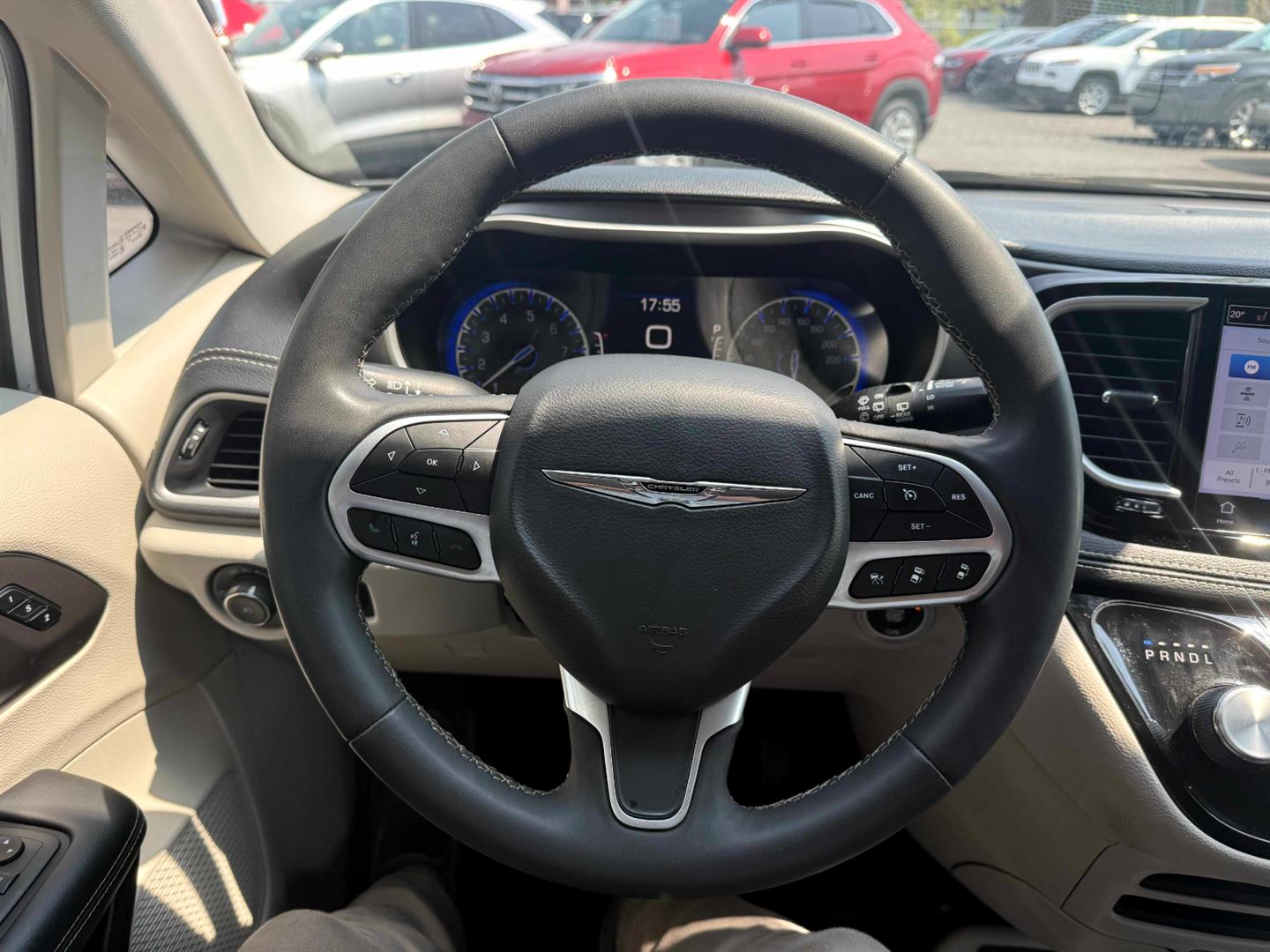 chrysler Pacifica 2023 - 21