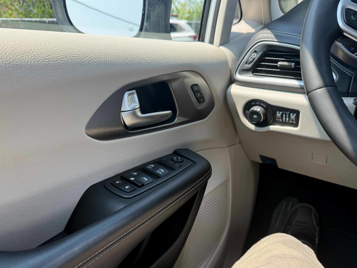 chrysler Pacifica 2023 - 22