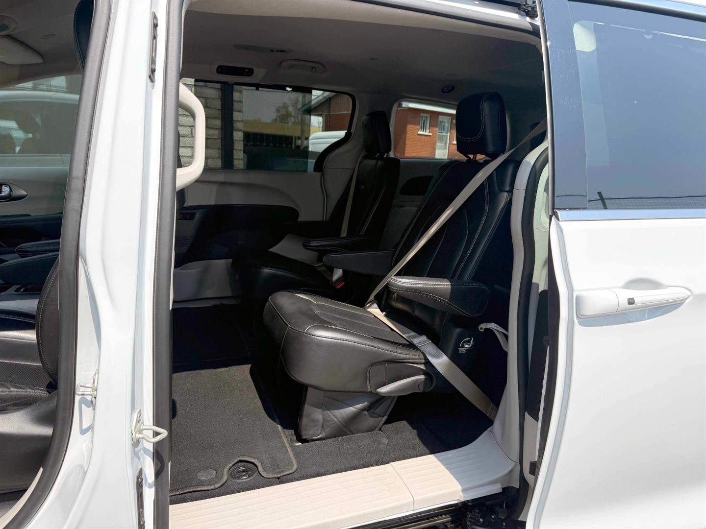 chrysler Pacifica 2023 - 24