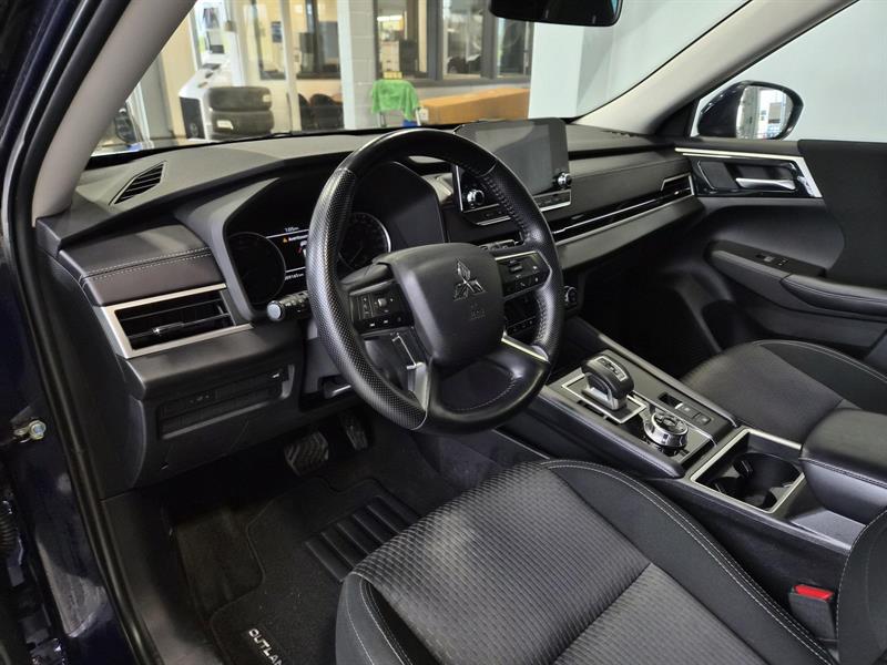 mitsubishi Outlander 2023 - 10