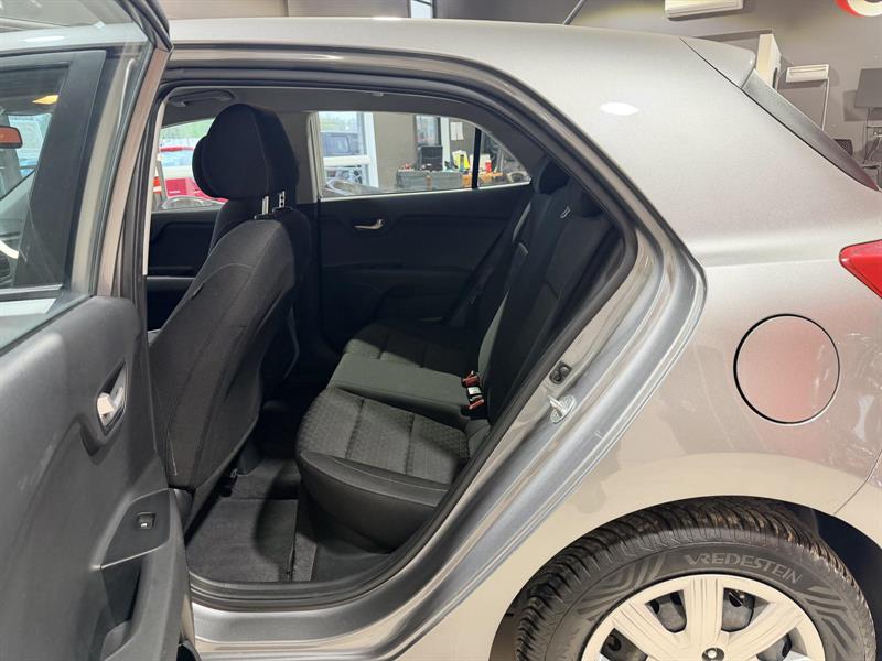 kia Rio 2022 - 13