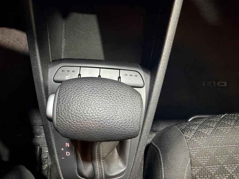 kia Rio 2022 - 25